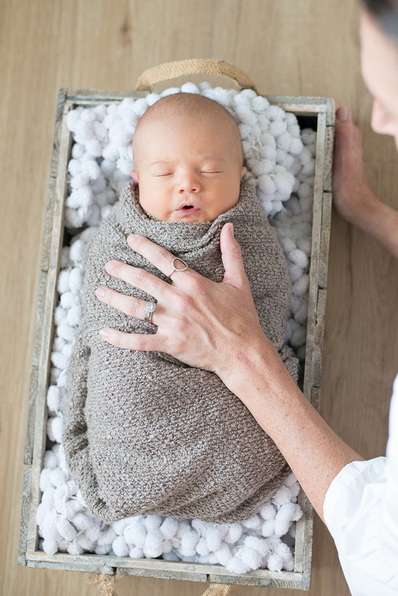 Maternity session golden hour