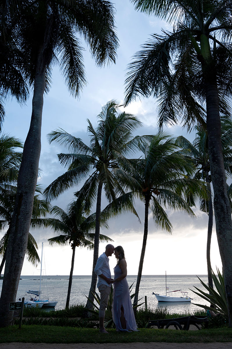Destination wedding couple on Mauritius beach